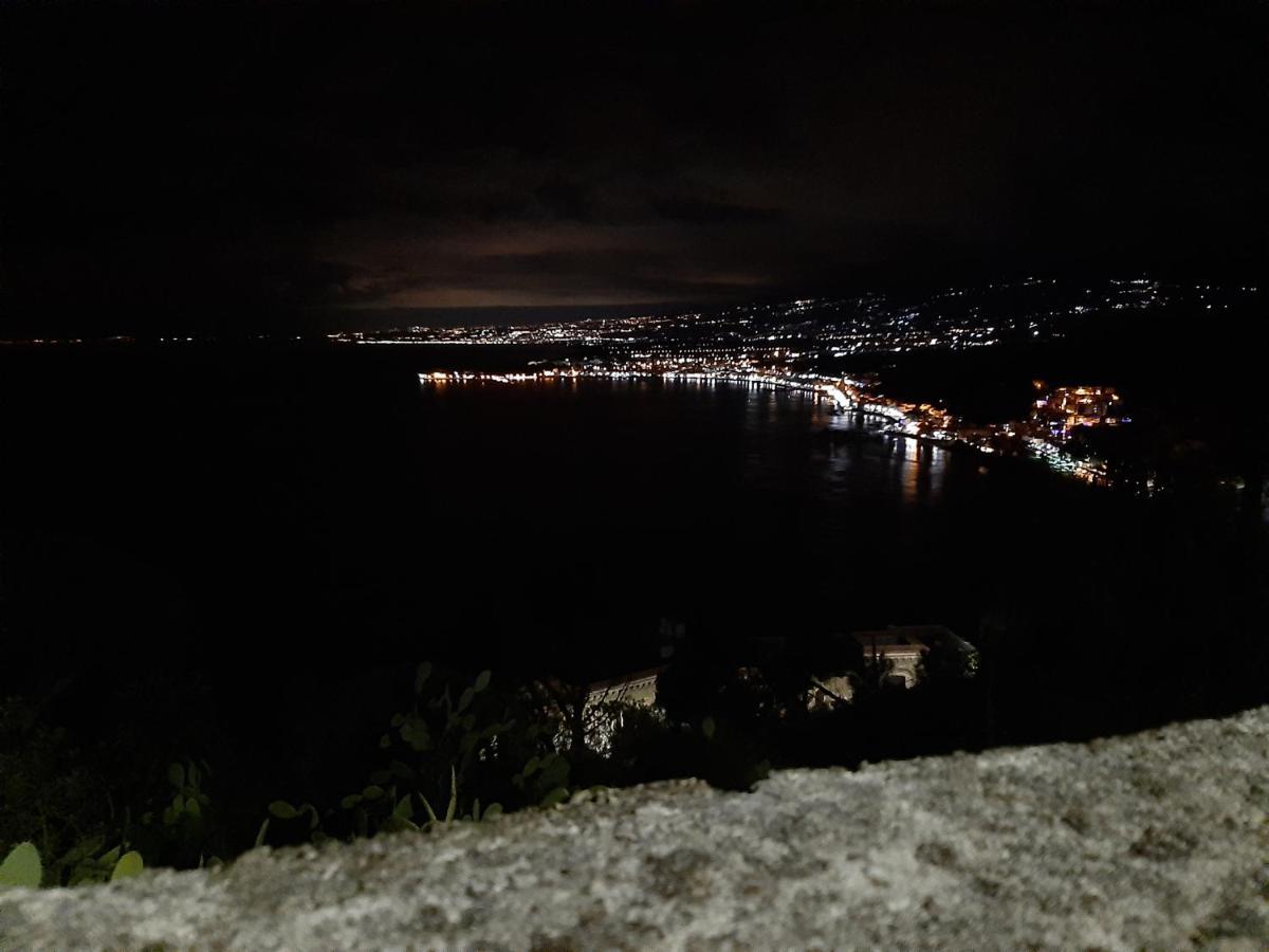 Taormina Private Apartment By Fragranza Di Sicilia Εξωτερικό φωτογραφία